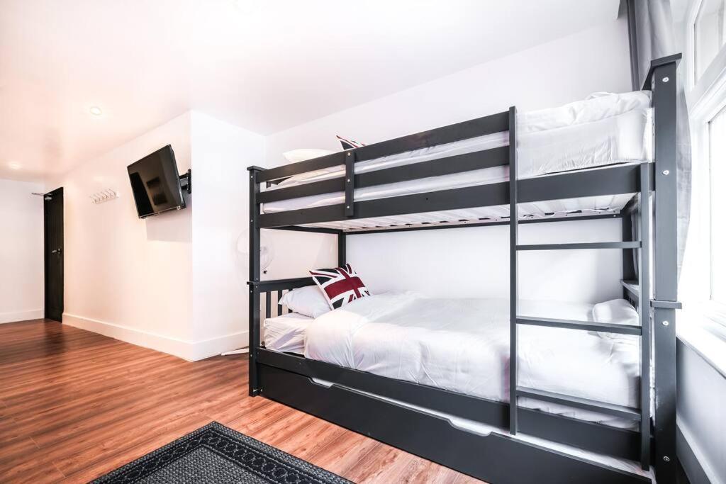 Spacious Apartment In Piccadilly Sleep 6 Vrb Londres Extérieur photo